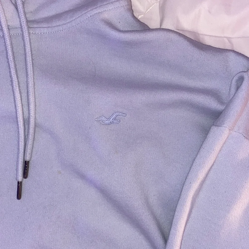 Light blue hollister hoodie - Picture 2 of 4